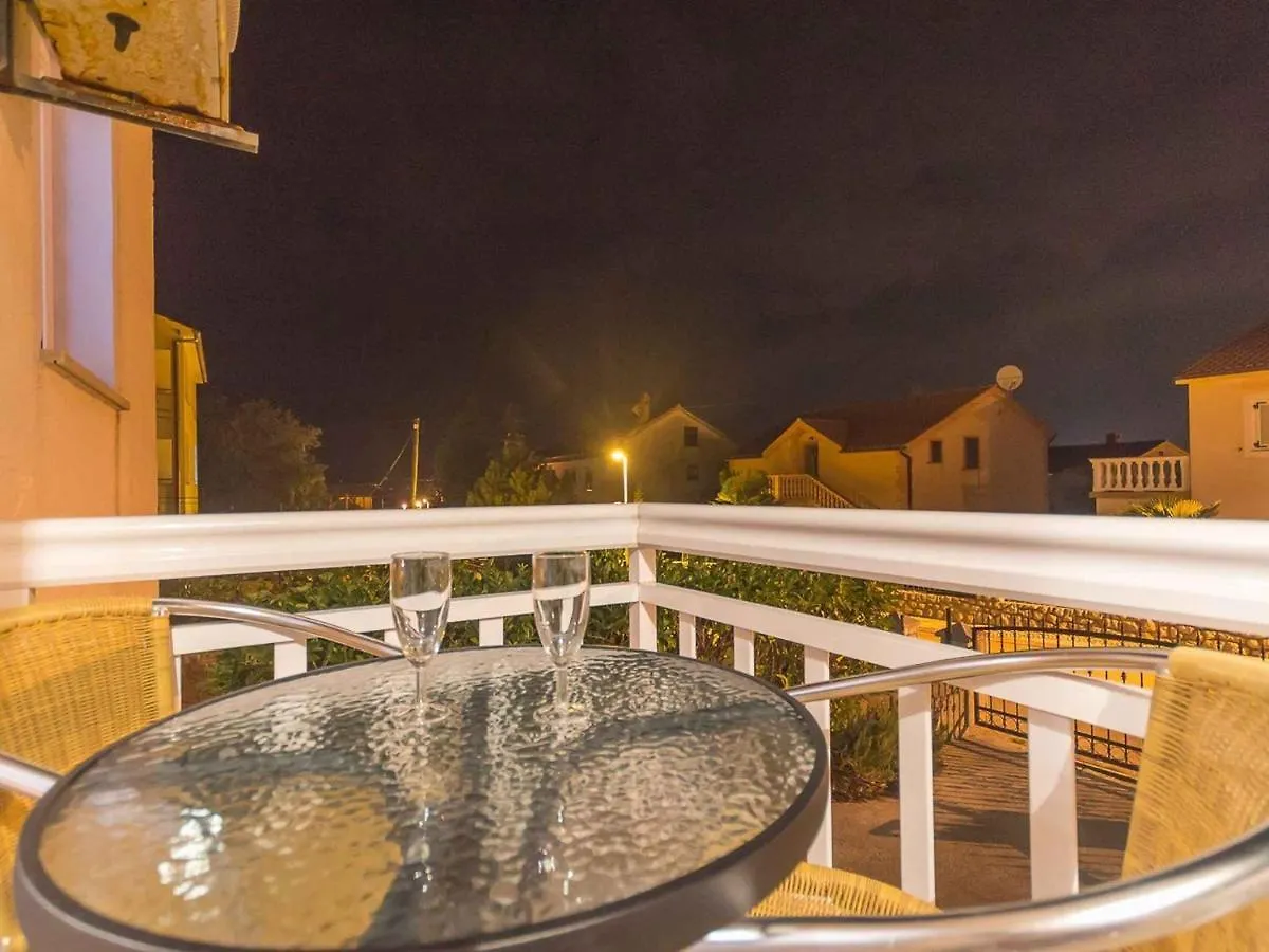 Apartment Studio In Njivice/Insel Krk 27373